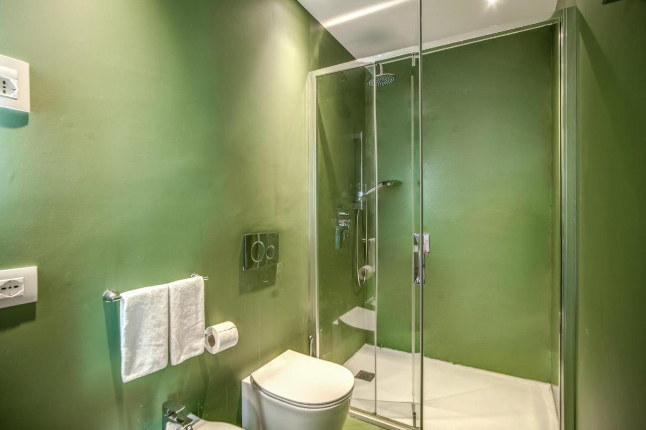 Milhouse Suites Duomo Милано Екстериор снимка