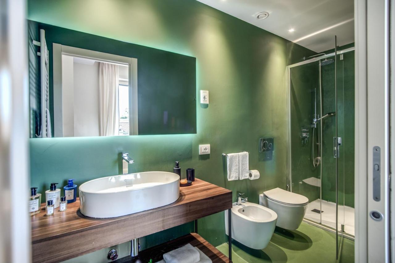 Milhouse Suites Duomo Милано Екстериор снимка